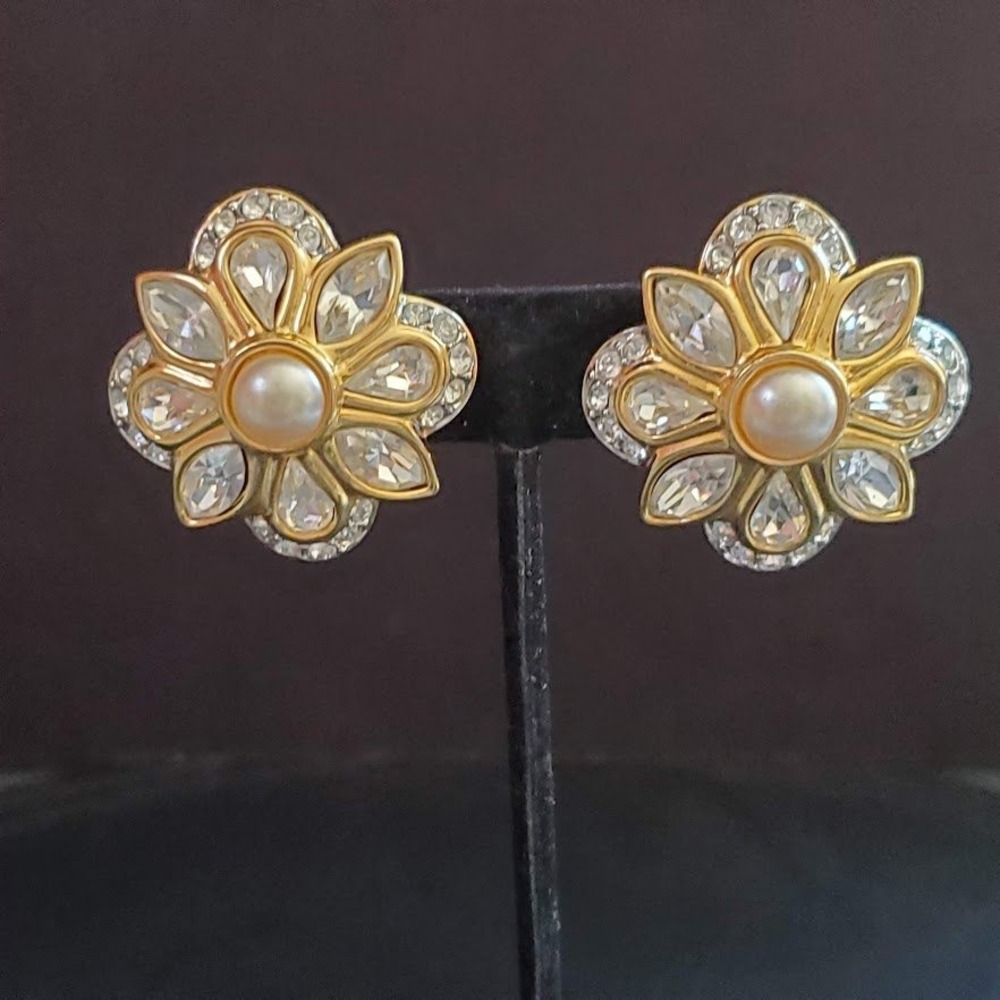 Swarovski VTG Gold Plate Crystal Faux Pearl Flower Clip On Earrings Swan Signed